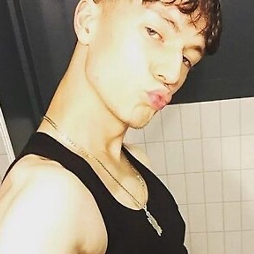 bladee's profile picture